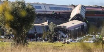 Al menos 50 muertos y más de 179 heridos tras choque de dos trenes en España