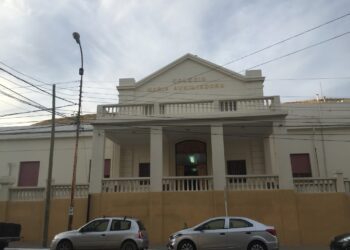 Ex alumnas del Instituto María Auxiliadora organizan feria comunitaria
