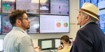 Macharashvili recorrió el centro de monitoreo de PAE