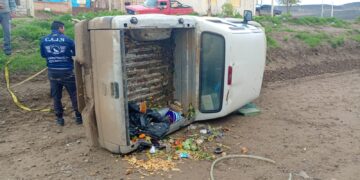 Despiste vehicular en San Cayetano el conductor de la camioneta salió ileso