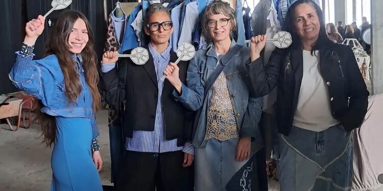 Nació Preámbulo Sin Más, una marca de Comodoro que transforma jeans en prendas únicas