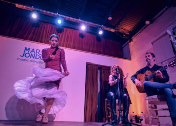 Última oportunidad del año para vivir el tablao de Flor Campano en Mar de Jondo: doble jornada de flamenco y foodtrucks
