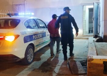 Un hombre recibió un disparo en la espalda y detuvieron a un sospechoso en Comodoro
