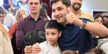 Torres también acompañó los 40 años de Fundación Crecer y anunció la construcción de un SUM para ampliar sus espacios de atención e inclusión