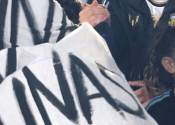 A Milei no le gustó nada  un Messi comprometido con las Universidades, Malvinas y la Selección